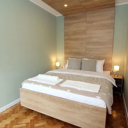 Hotel 27